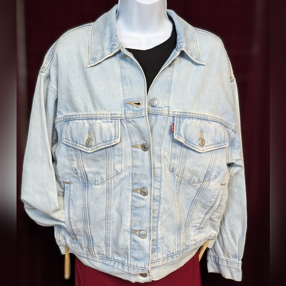 Women's Fit 90s Trucker Jacket - Picture 1 of 3